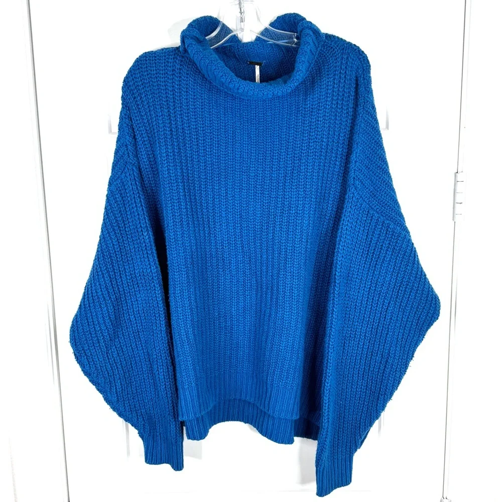 FREE PEOPLE Swim Too Deep Oversized Knit Turtleneck Sweater Mykonos Blue Size S - Picture 2 of 14